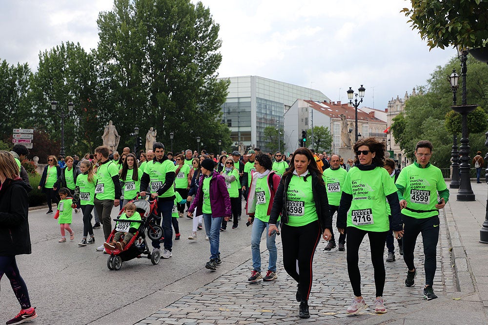 Más de 5.000 burgaleses marchan contra el cáncer