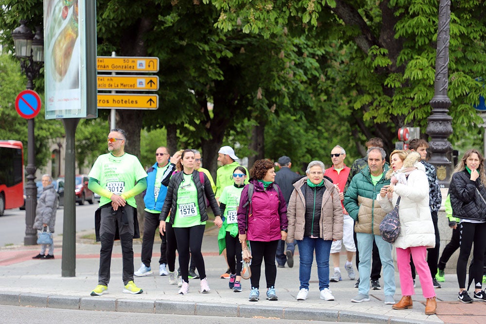 Más de 5.000 burgaleses marchan contra el cáncer