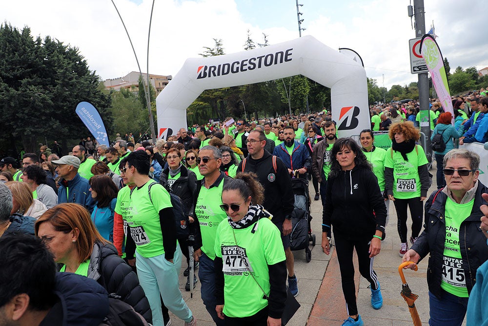 Más de 5.000 burgaleses marchan contra el cáncer