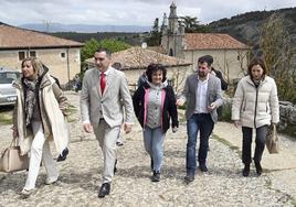 Luis Tudanca en su visita al Santuario de Santa Casilda de Briviesca.