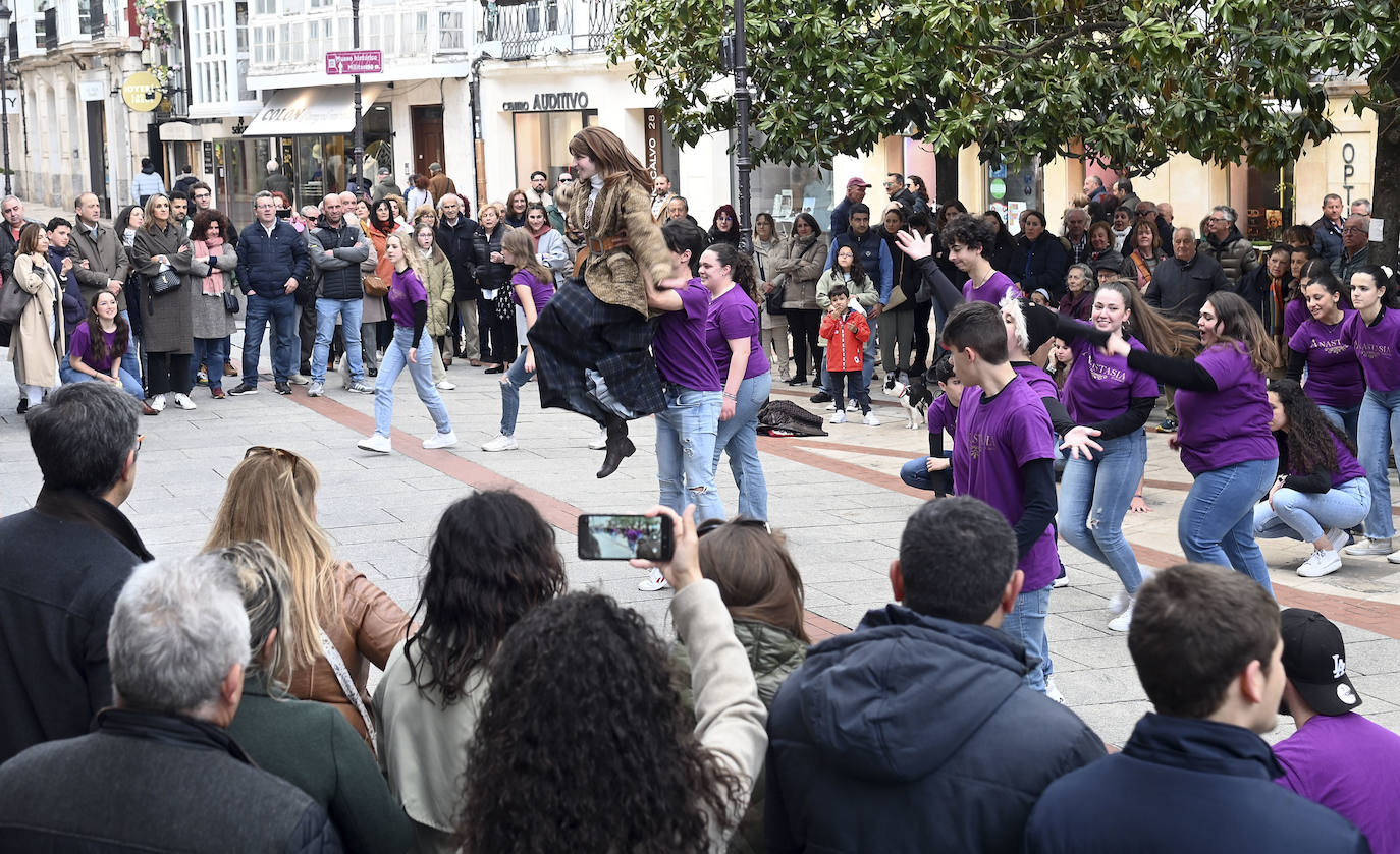 La Noche Blanca llena las calles de Burgos de cultura