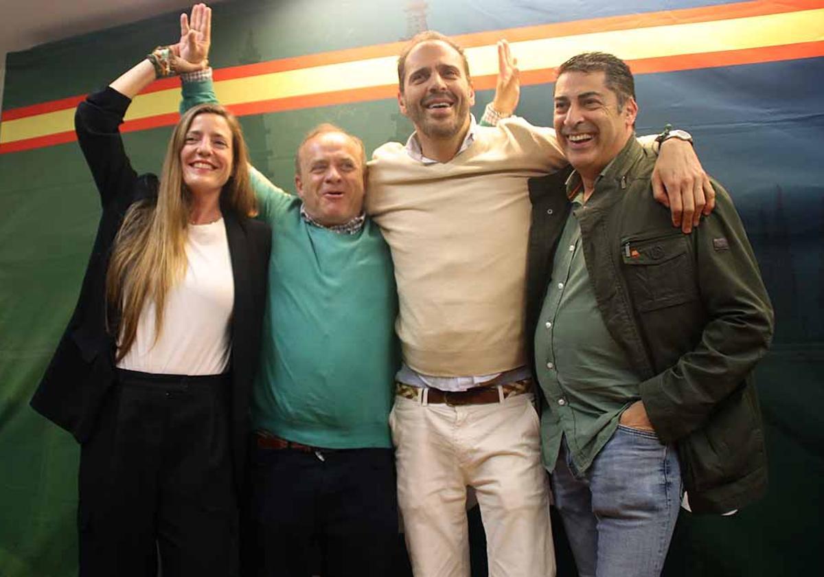 Marta Alegría, Fernando Martínez-Acitores, Ignacio Peña y Raúl Martínez, los cuatro concejales de Vox en Burgos.