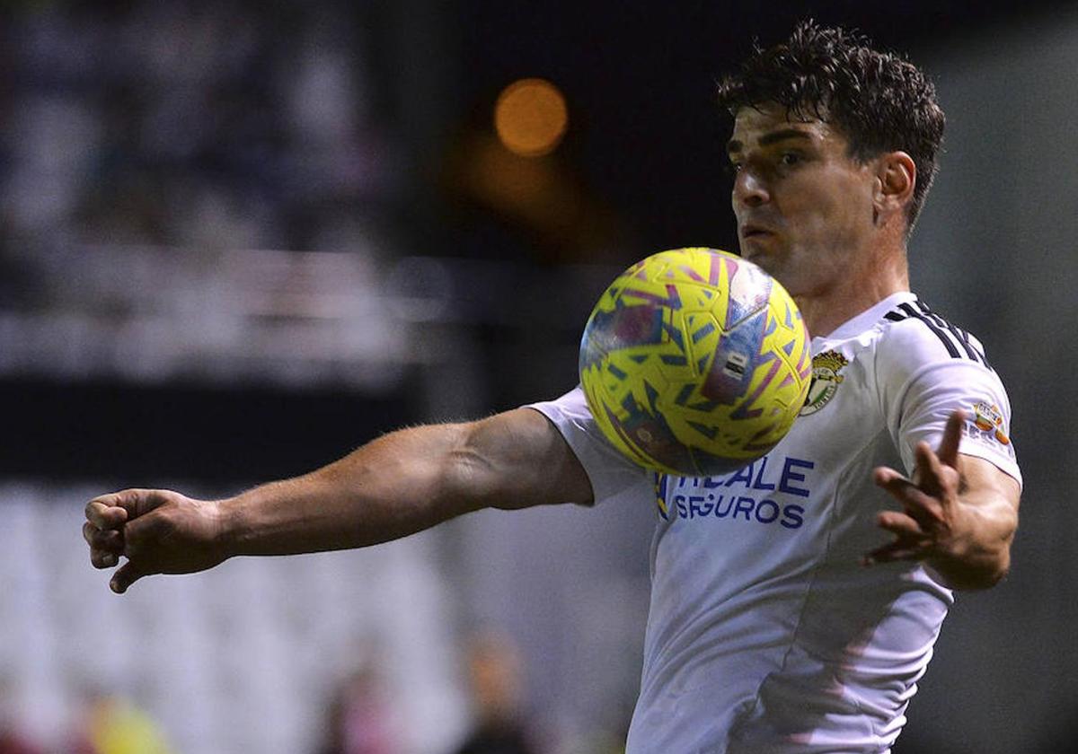 Fran García ha jugado dos temporadas con la camiseta del Burgos CF.