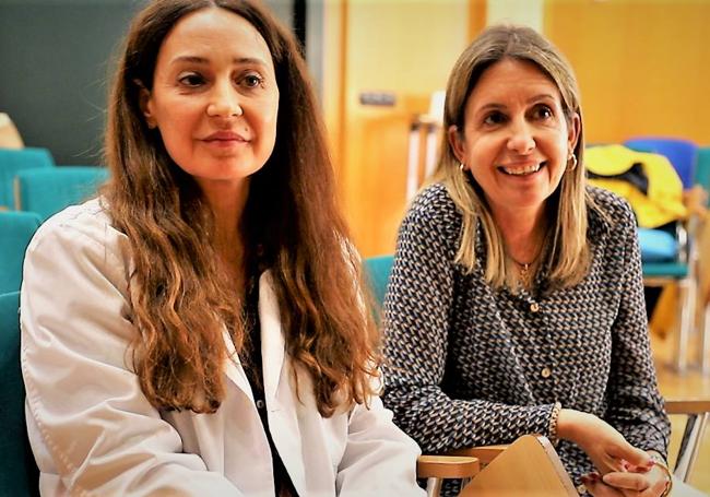 Elena Martínez y Ruth Loma, médicas de Familia y profesionales que participan en este programa.