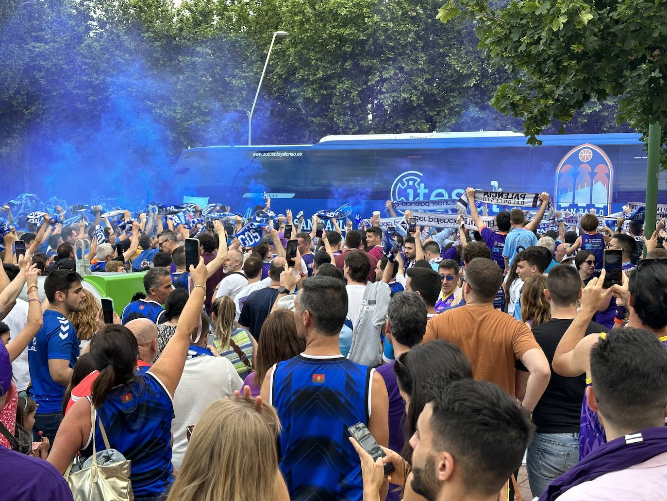 Ambientazo en la previa de la final entre Zunder Palencia y Hereda San Pablo