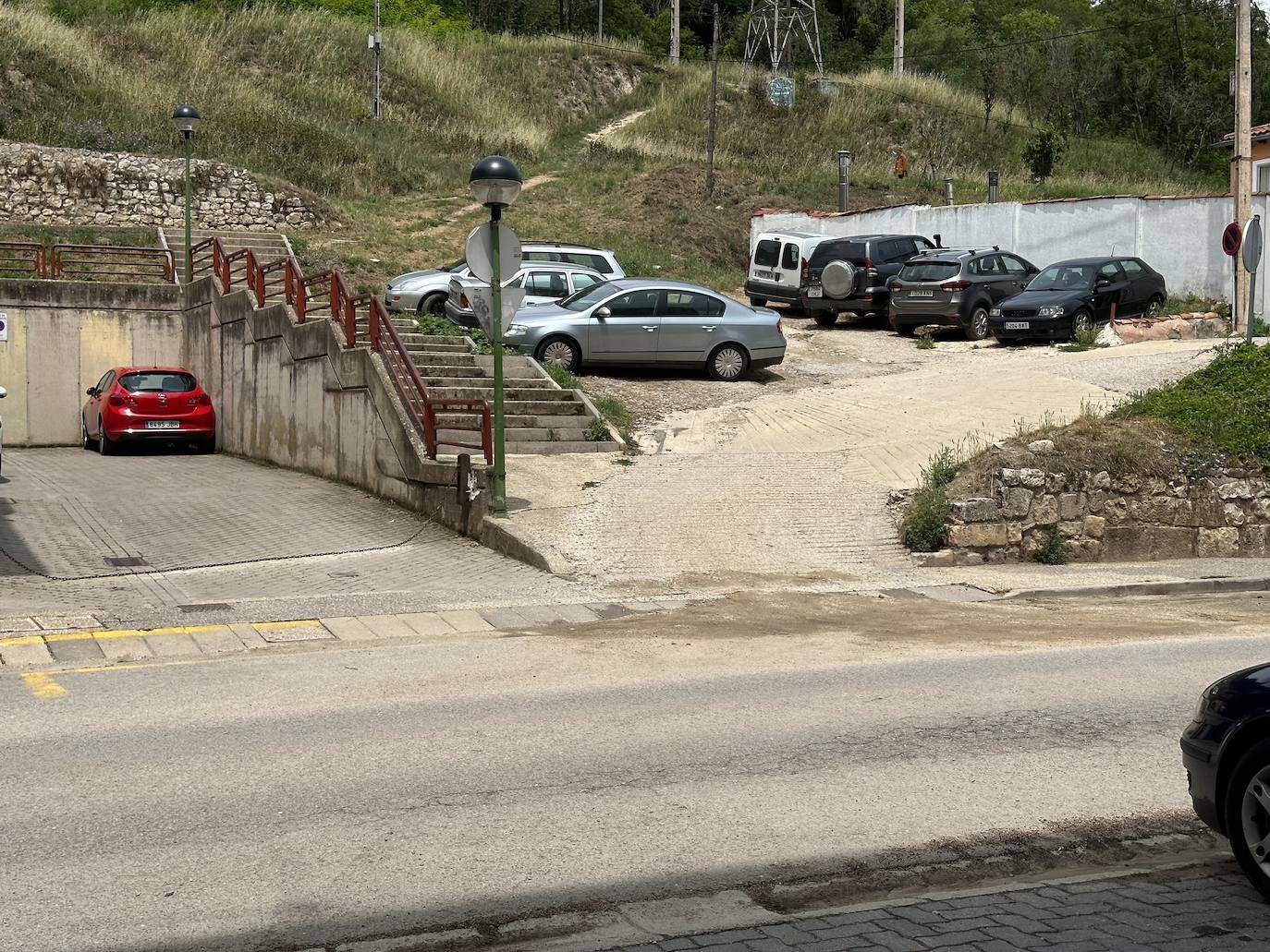 Los vecinos del Casco Histórico Alto piden hacer más accesible la Subida de San Miguel