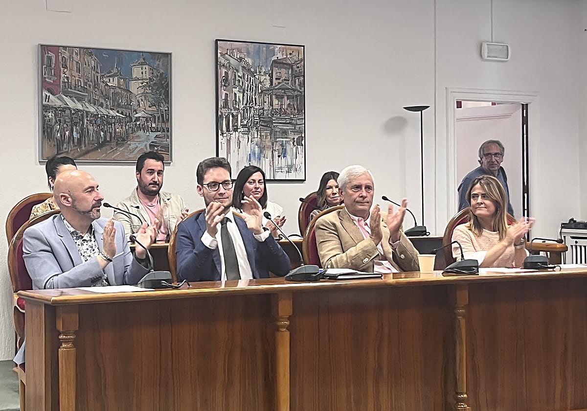 El gobierno arandino se perfila a falta de rematar los acuerdos con Ciudadadanos y Podemos-IU