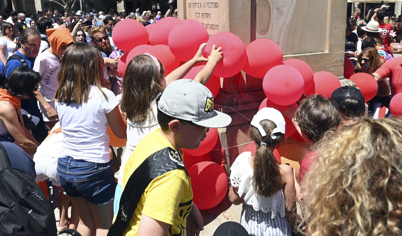 El pregón infantil y el himno de Burgos en imágenes