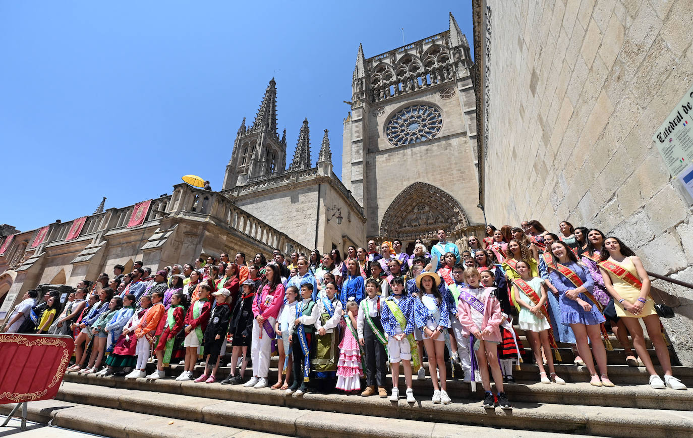 El pregón infantil y el himno de Burgos en imágenes