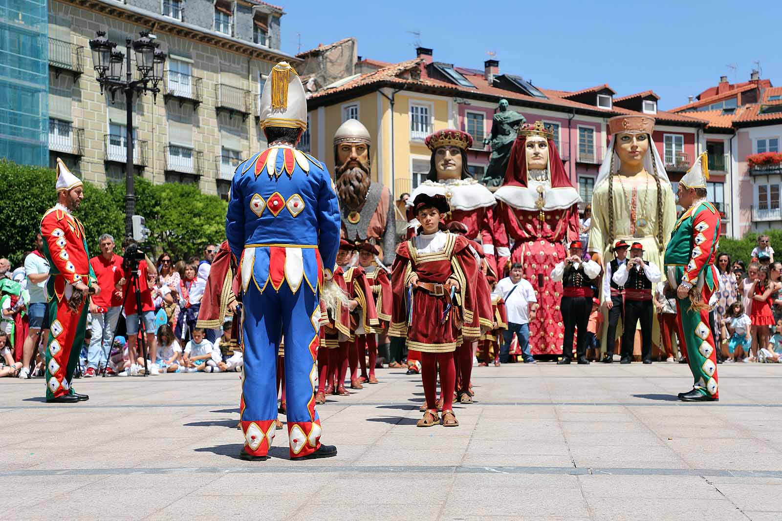 Bailes y tradiciones en los Sampedros