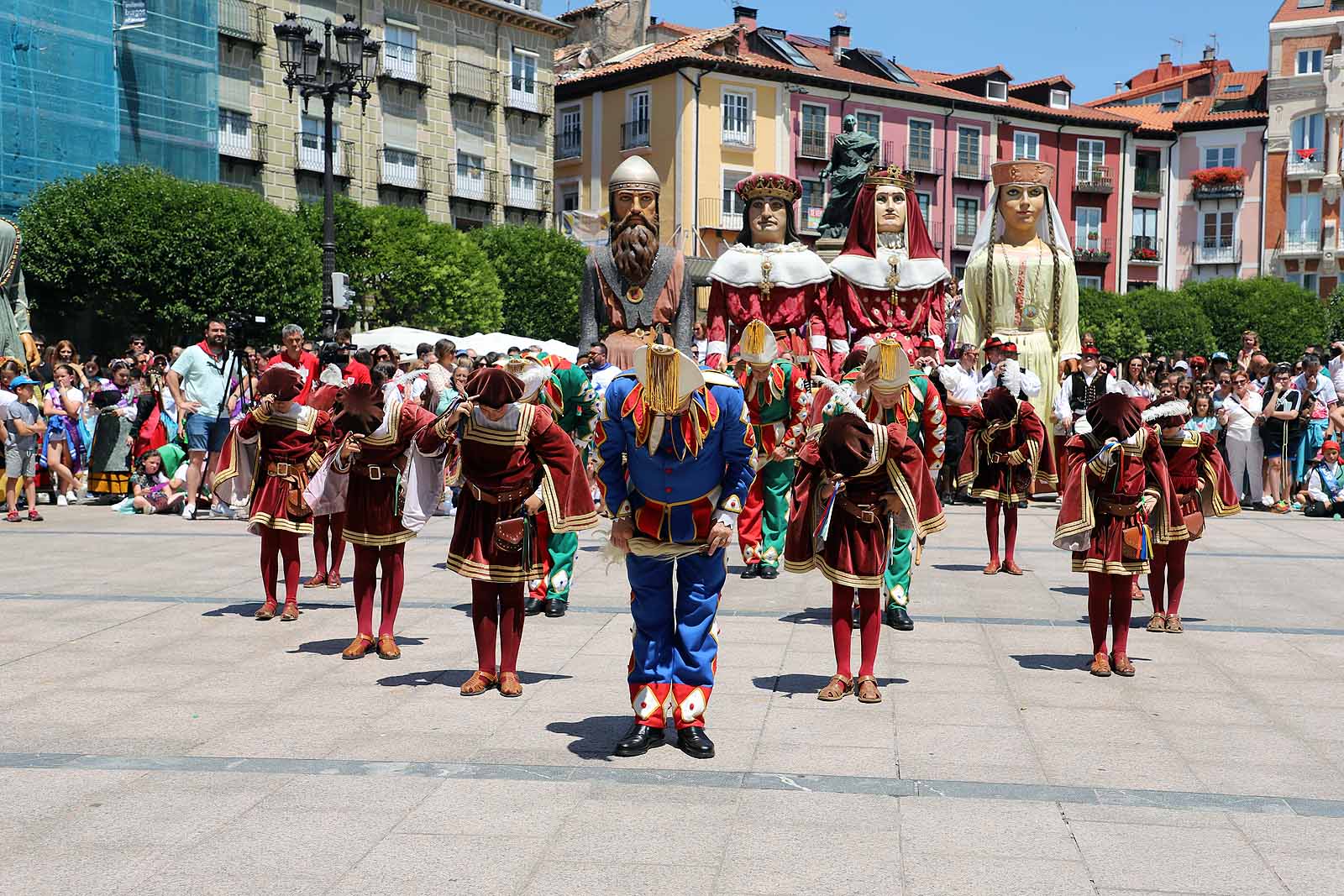 Bailes y tradiciones en los Sampedros