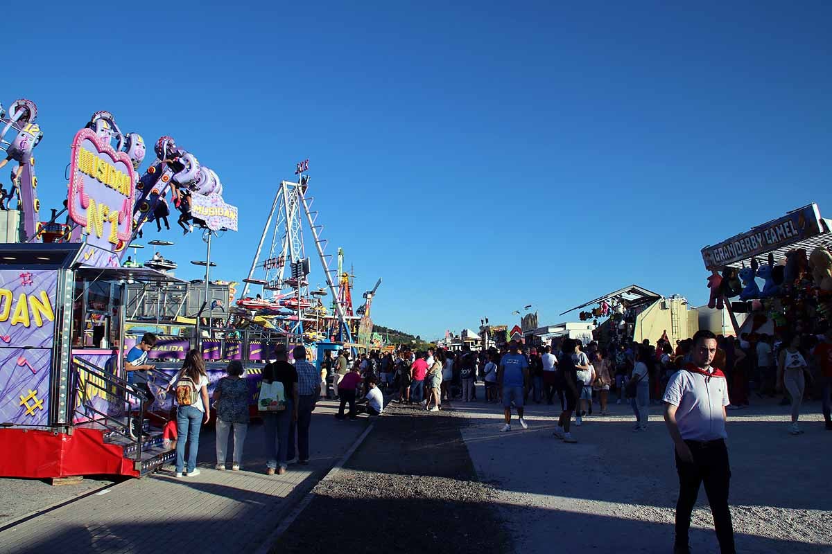 Los feriantes se vuelven a quejar de unos Sampedros «flojos» debido a la ubicación