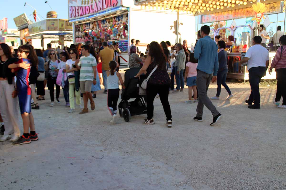 Los feriantes se vuelven a quejar de unos Sampedros «flojos» debido a la ubicación