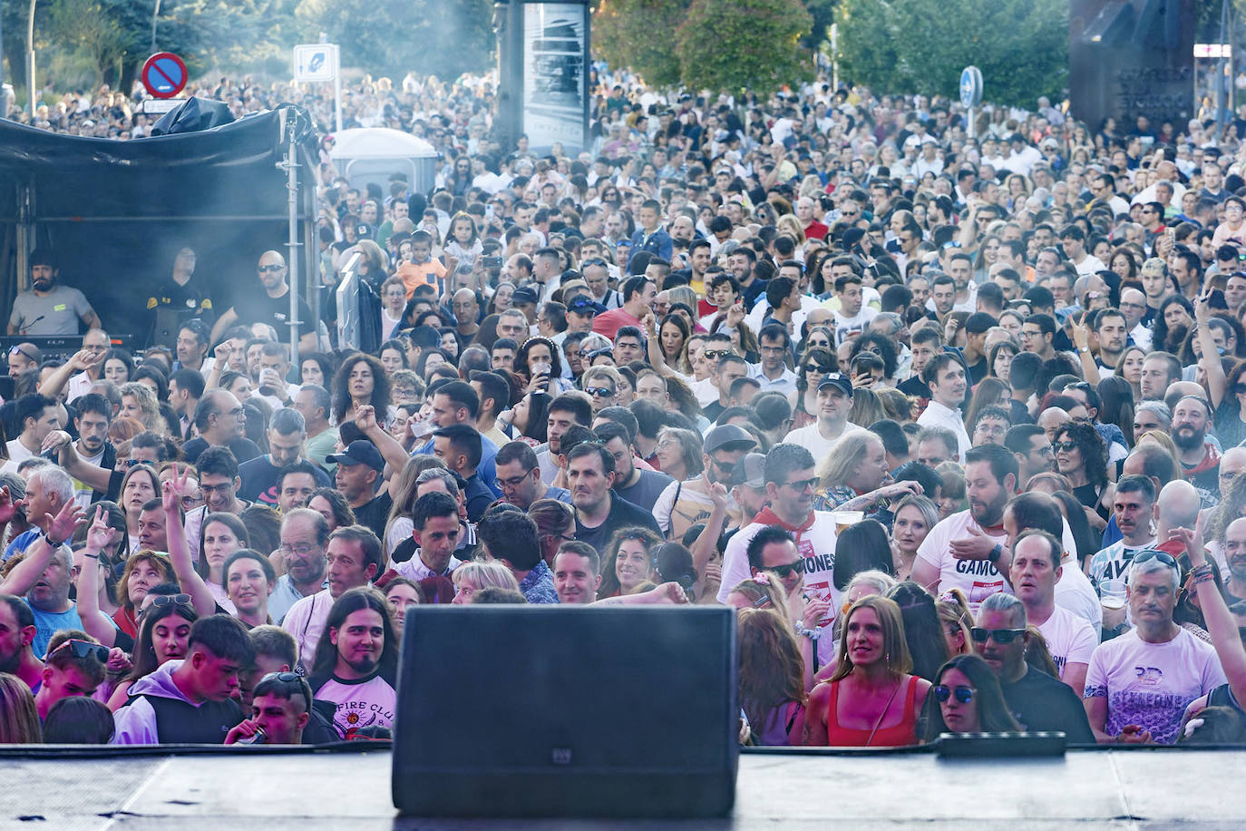 Burgos se mueve al ritmo de los 90
