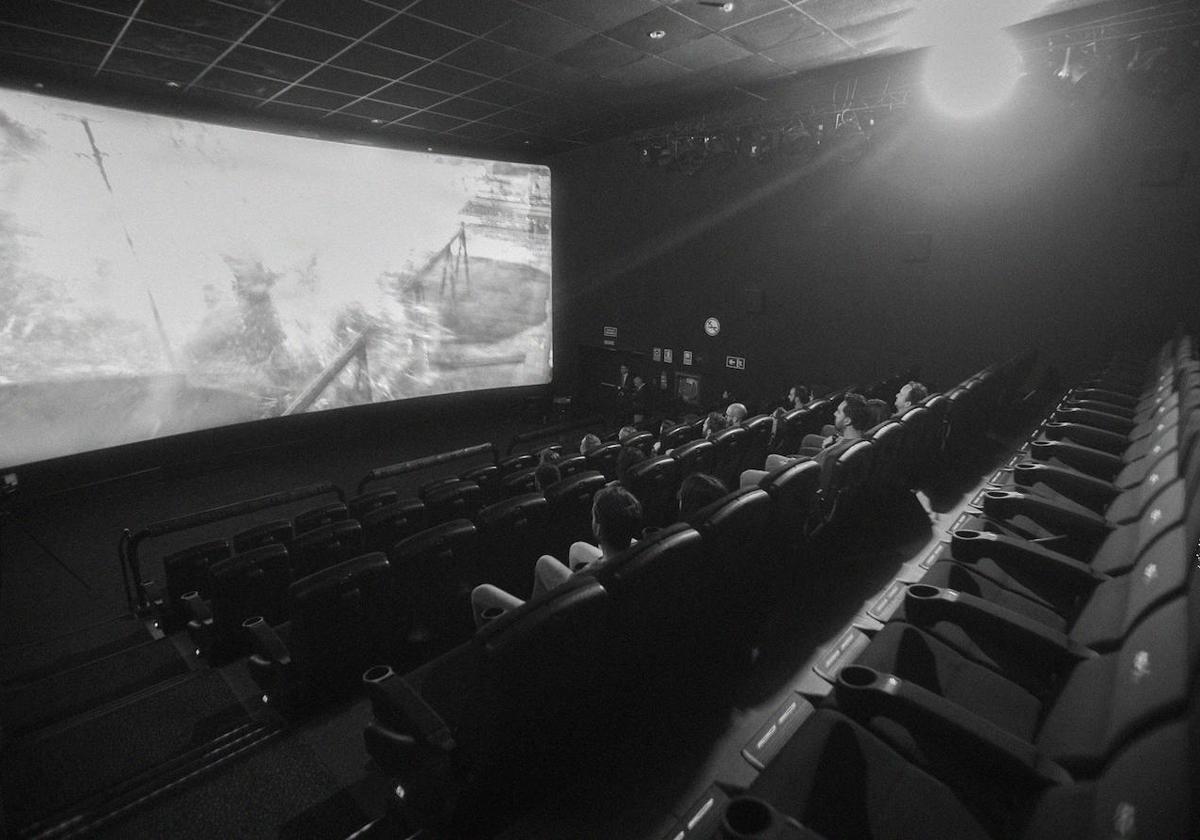 Los cines reducen sus precios para que los mayores regresen a las salas.