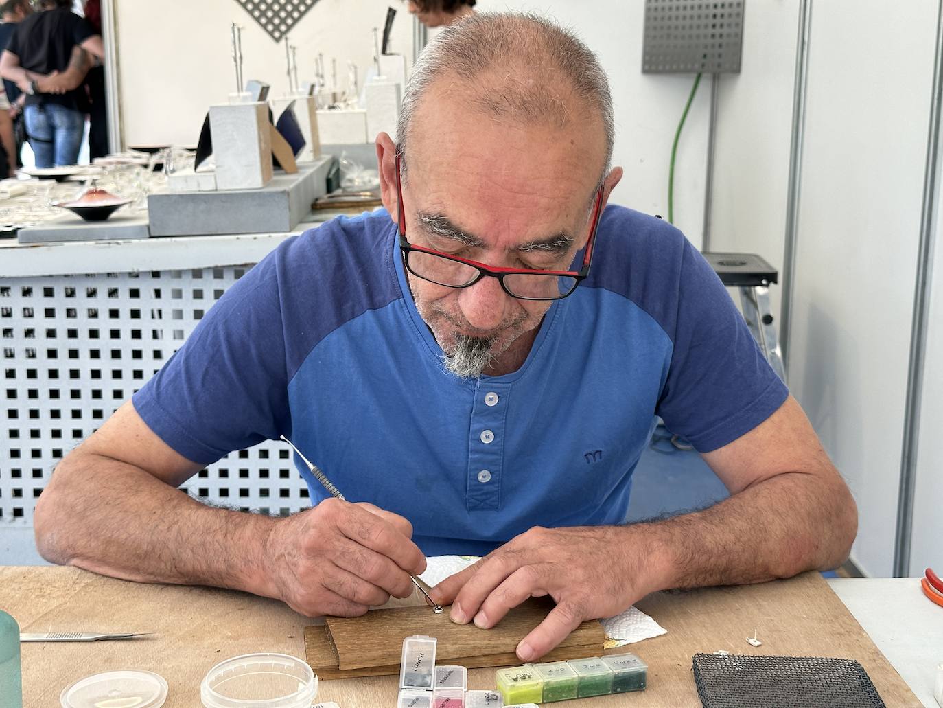 44 artesanos muestran sus trabajos en la Feria Nacional de Oficios Artesanos de Burgos