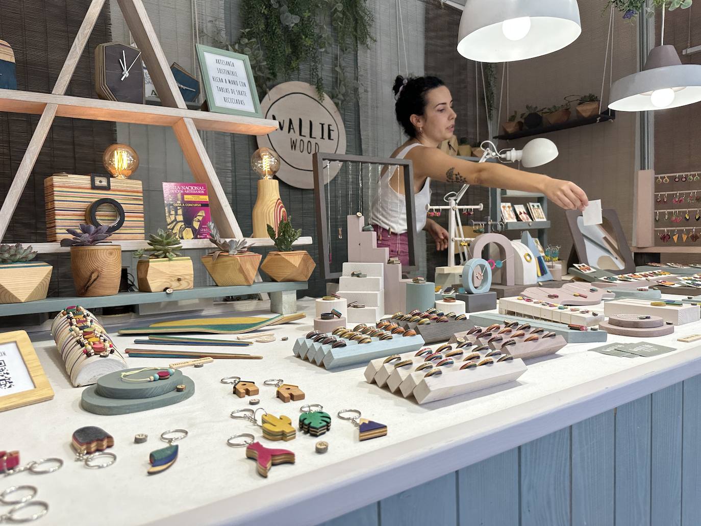 44 artesanos muestran sus trabajos en la Feria Nacional de Oficios Artesanos de Burgos