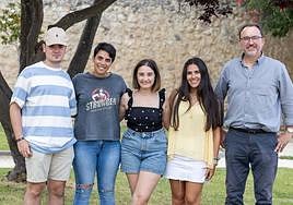 Equipo de la UBU que trabajará en la ciudad de Bangalore.