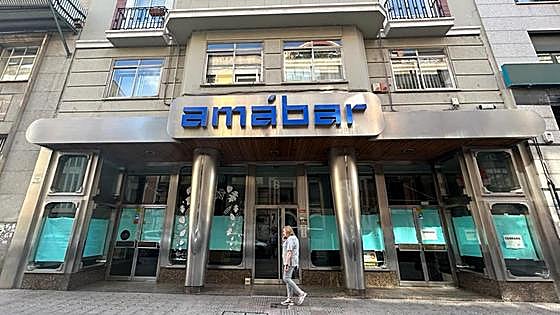 La librería Amábar cierra su capítulo en la calle San Pablo
