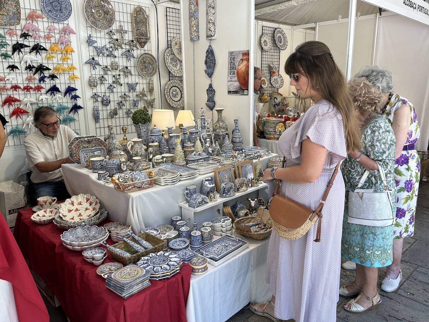 La cerámica, protagonista en el Paseo del Espolón de Burgos