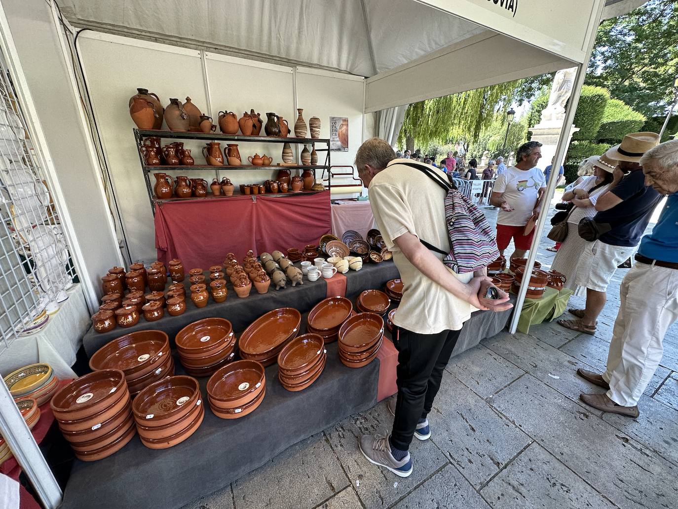 La cerámica, protagonista en el Paseo del Espolón de Burgos