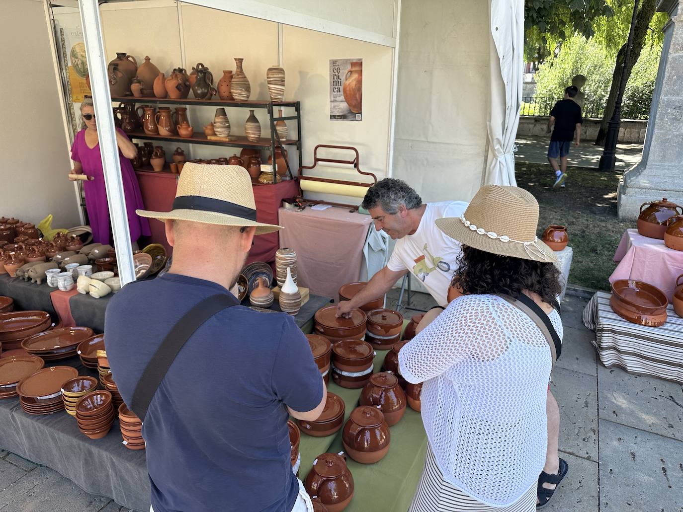 La cerámica, protagonista en el Paseo del Espolón de Burgos