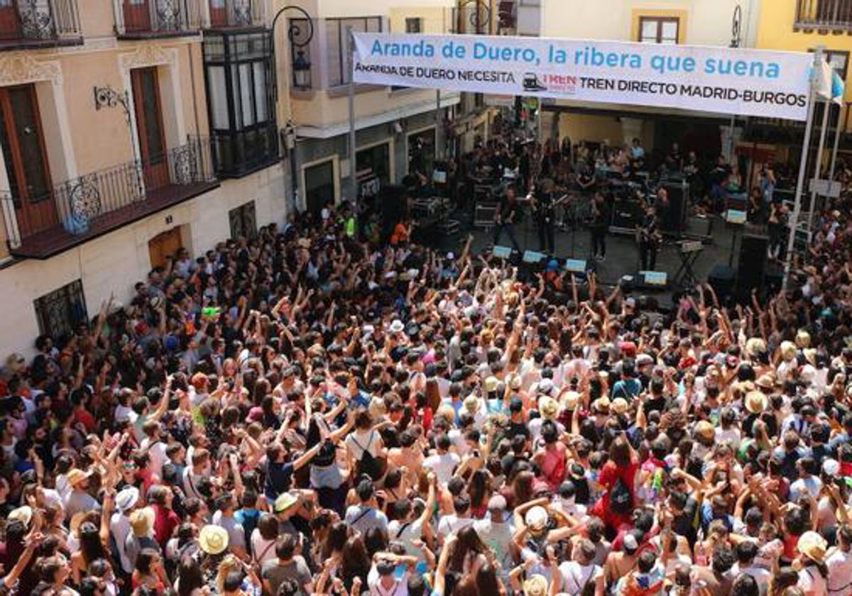 Cartel reivindicando la apertura del Directo en anteriores ediciones