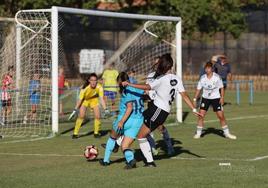 Instante del partido entre el Burgos CF y el Athletic B