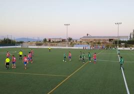 Un instante del partido entre el Burgos CF y el CD Numancia.