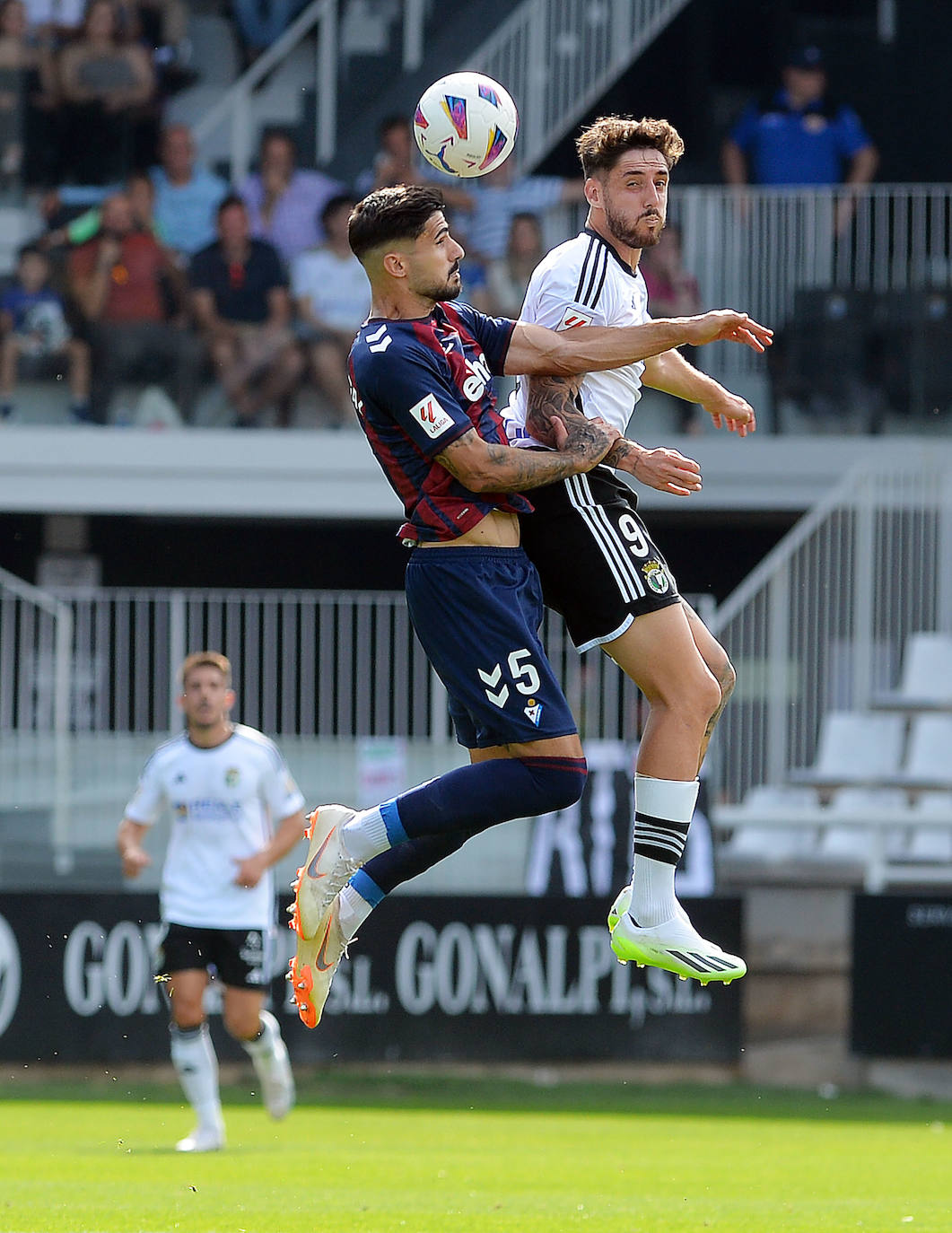 El Burgos CF supera a la SD Eibar