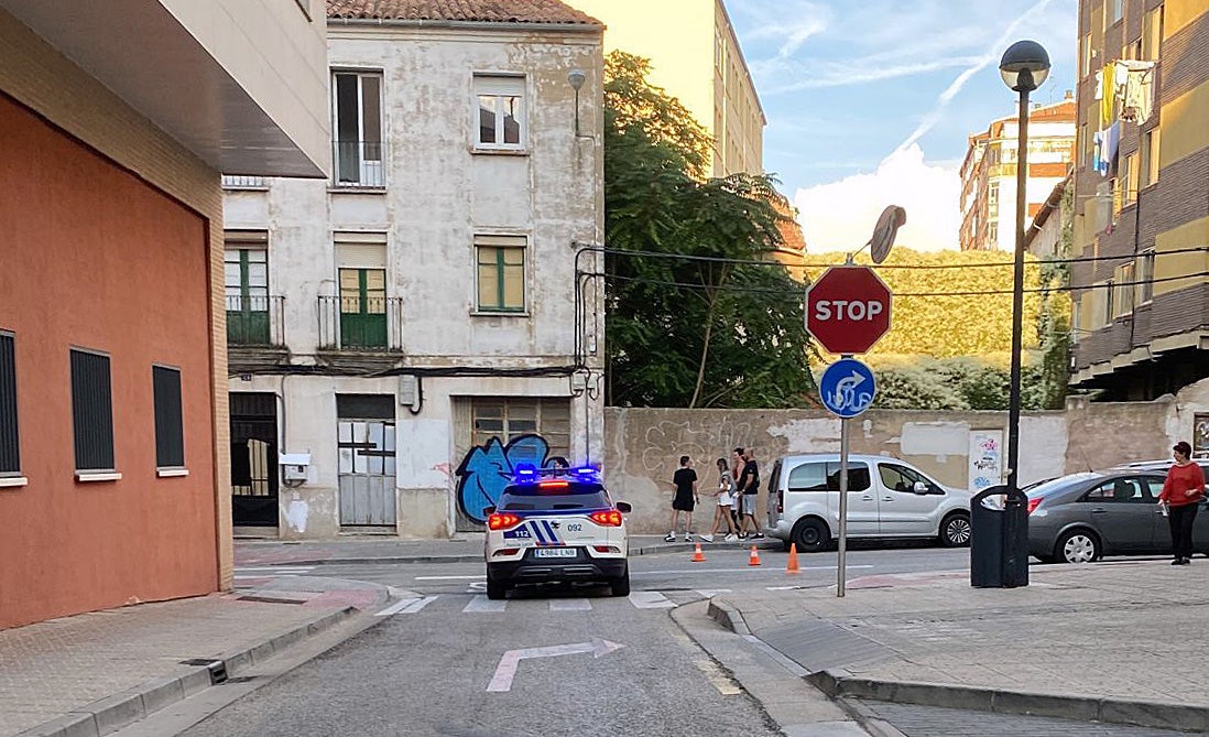 La Policía Local ha cortado la circulación en la zona.