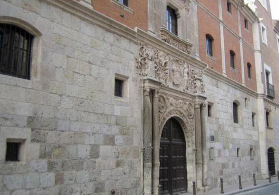 Fachada trasera del Museo de Burgos.