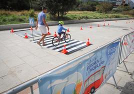 La Policía Local ha desplegado un circuito de seguridad vial.