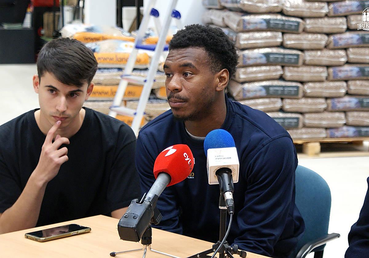 Micah Speight, en su presentación.