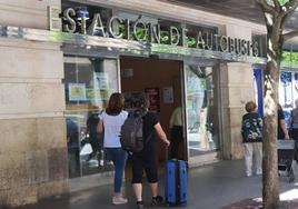 Entrada a la estación de autobuses de Burgos.