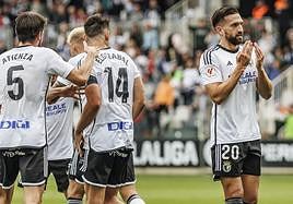 Grego Sierra, celebrando el tercer gol del Burgos CF: