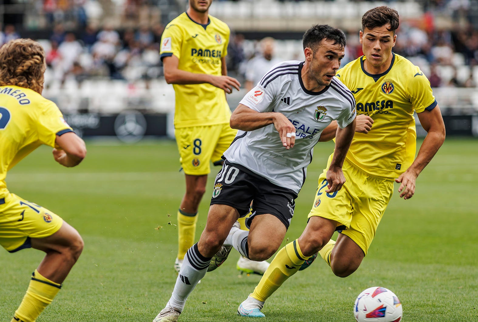 La victoria del Burgos CF ante el Villarreal B, en imágenes