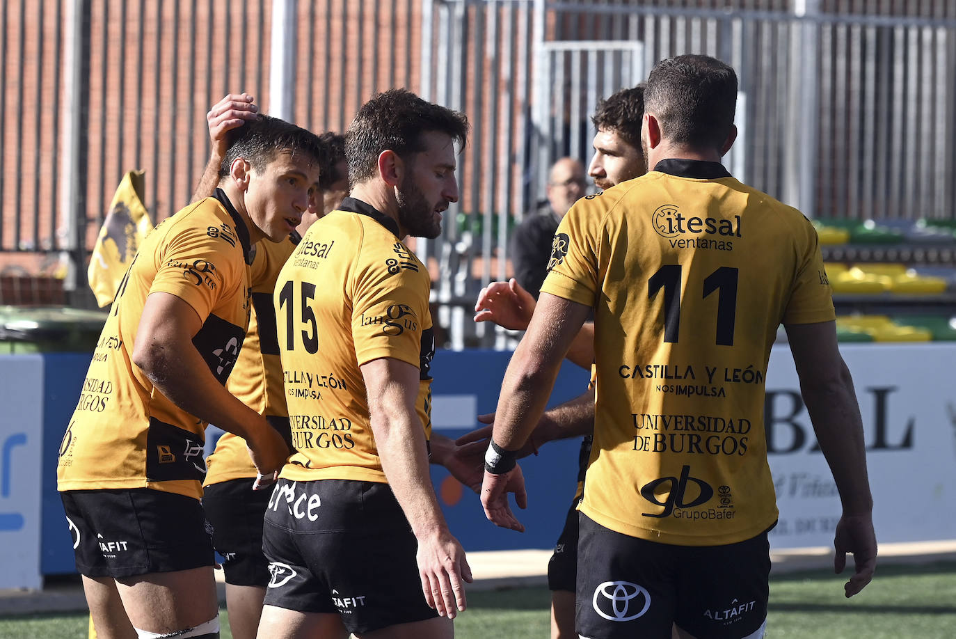 El Recoletas Burgos Caja Rural impone su ley en San Amaro