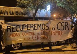 Unas 400 personas han marchado en defensa del CSR Gamonal por las calles del barrio