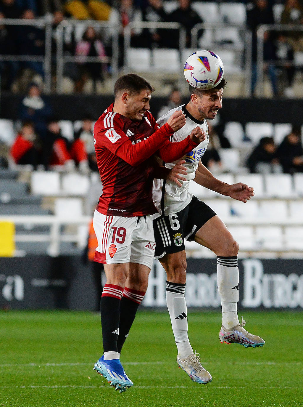 El empate del Burgos CF frente al Zaragoza, en imágenes