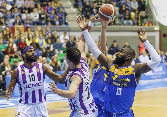 Victoria del Longevida San Pablo frente al UEMC Real Valladolid Baloncesto.