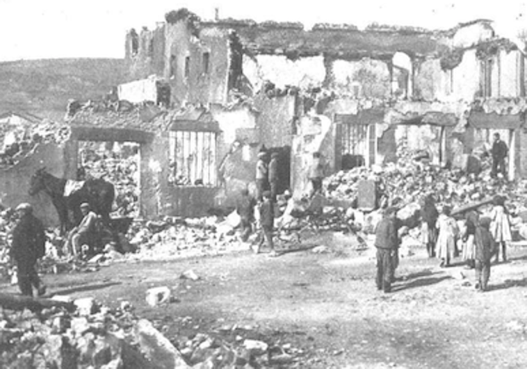 Fotografía de la época del Archivo de Burgos.