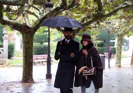 La recreación histórica ha estado marcada por la lluvia y el viento