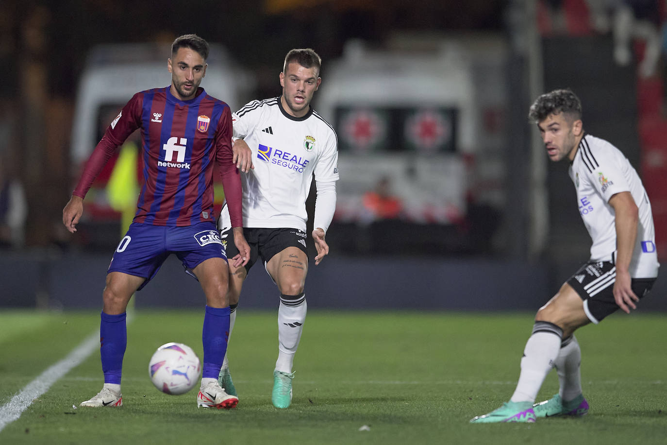 El Burgos CF se desdibuja en Elda