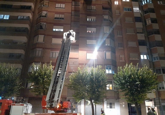 La Policía Local tuvo que cortar el tráfico durante la actuación de los bomberos