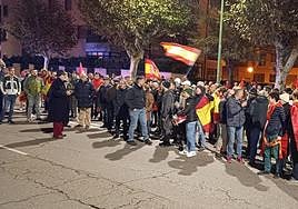 Imagen de los manifestantes congregados en la calle Vitoria este martes por la tarde en Burgos
