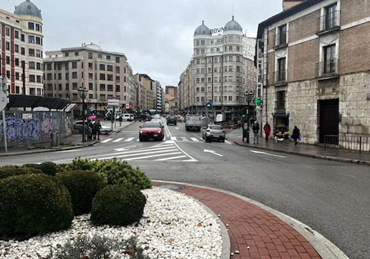 Plaza de Vega, una de las actuaciones de la campaña de asfaltado.