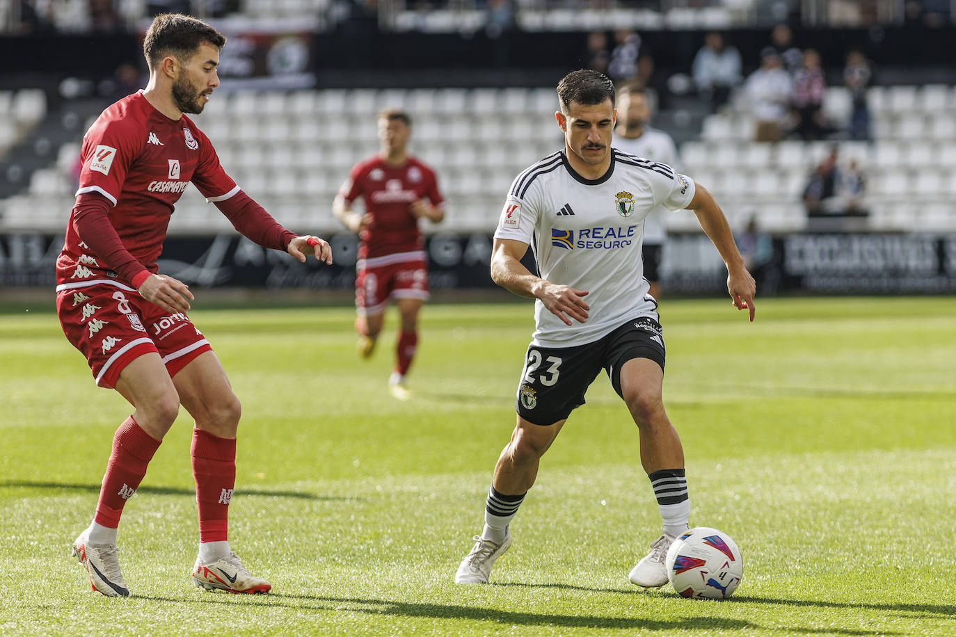 El Burgos CF tira de orgullo para tumbar al Alcorcón