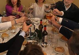 Imagen de archivo de una cena de Navidad.