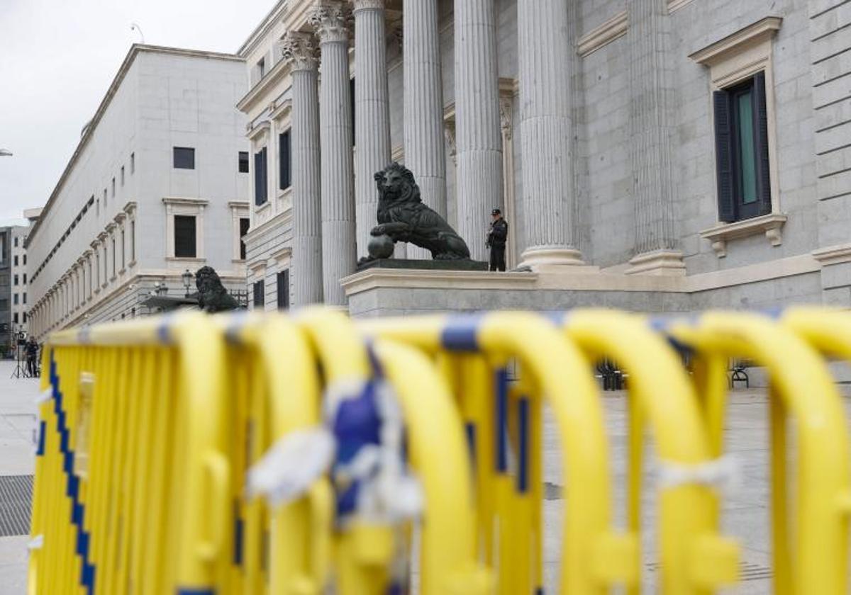 El Congreso de los Diputados ha comenzado a blindarse par ala sesión de ivnestifura.